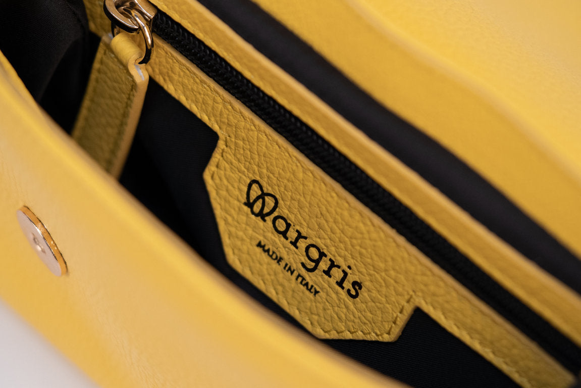 Daisy Yellow
